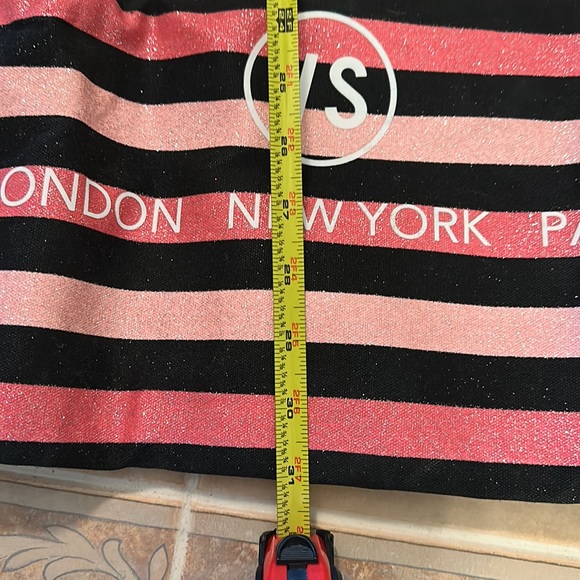 NWOT VICTORIA’S SECRET Bling Tote Bag - Picture 5 of 8